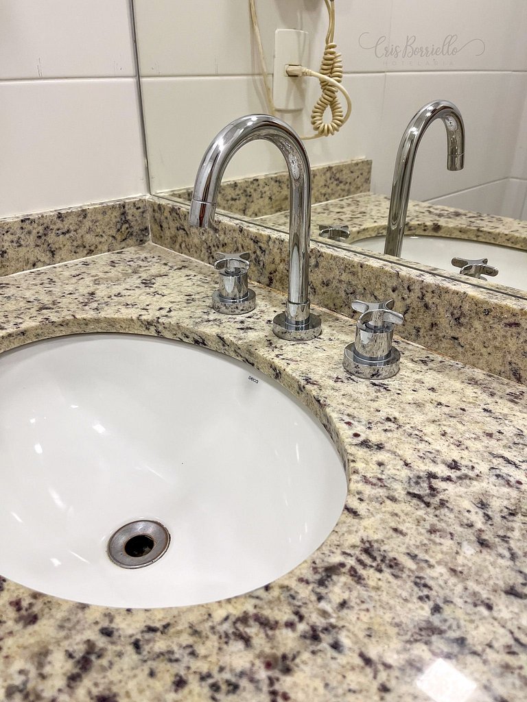 Taxa Inclusa-Studio Varanda+Piscina Aquecida+WIFI