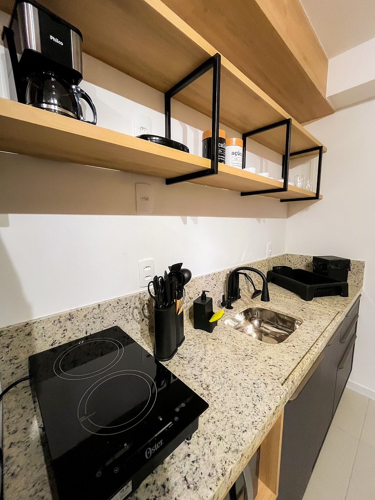 Apto Stúdio Super Moderno e Bem Localizado