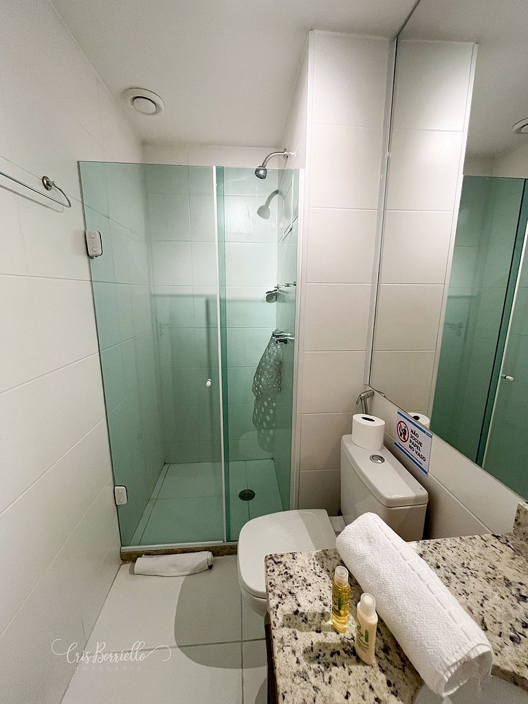 Studio com piscina aquecida em 6 x sem juros