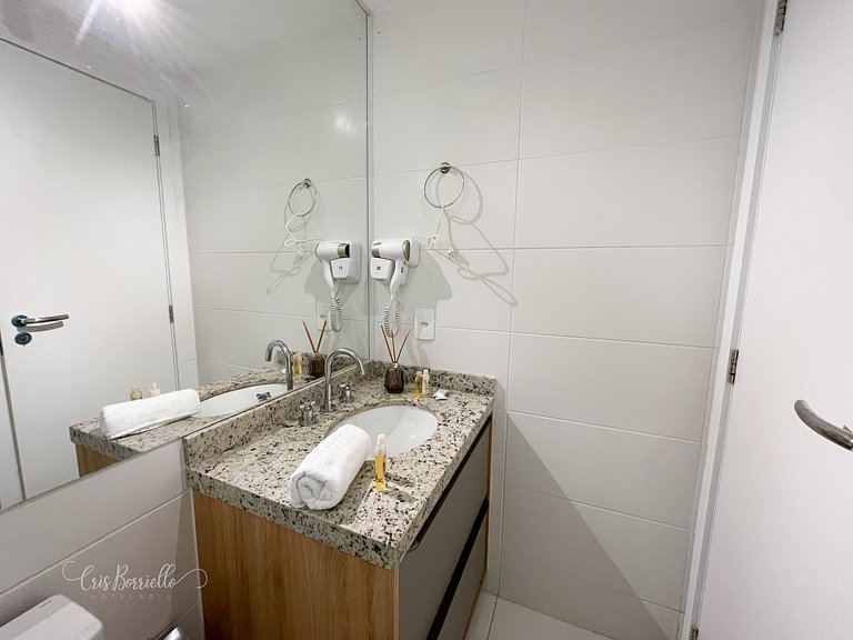 Studio com piscina aquecida em 6 x sem juros