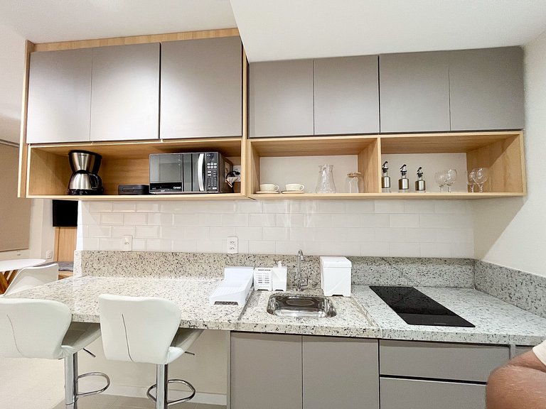 Studio c/ Piscina Aquecida em 6x Sem Juros