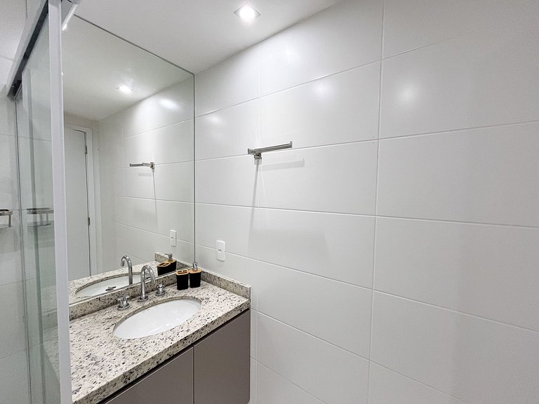 Studio c/ Piscina Aquecida em 6x Sem Juros