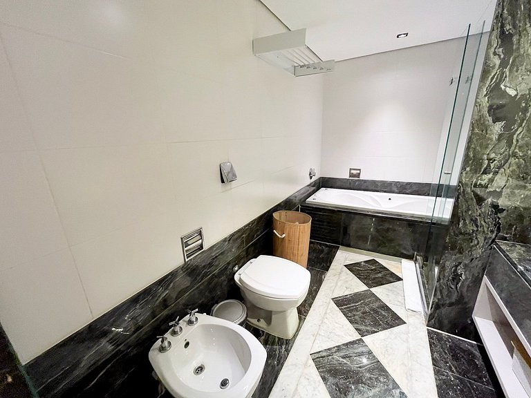 Lindo apartamento completo + piscina com vista