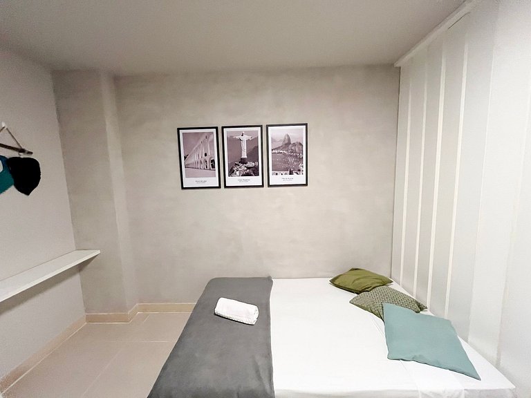 Estúdio amplo com piscina centro do rio