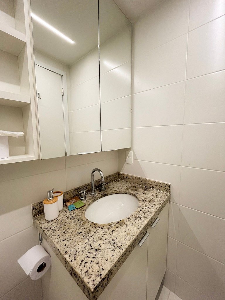 Estudio novíssimo + piscina panorâmica!