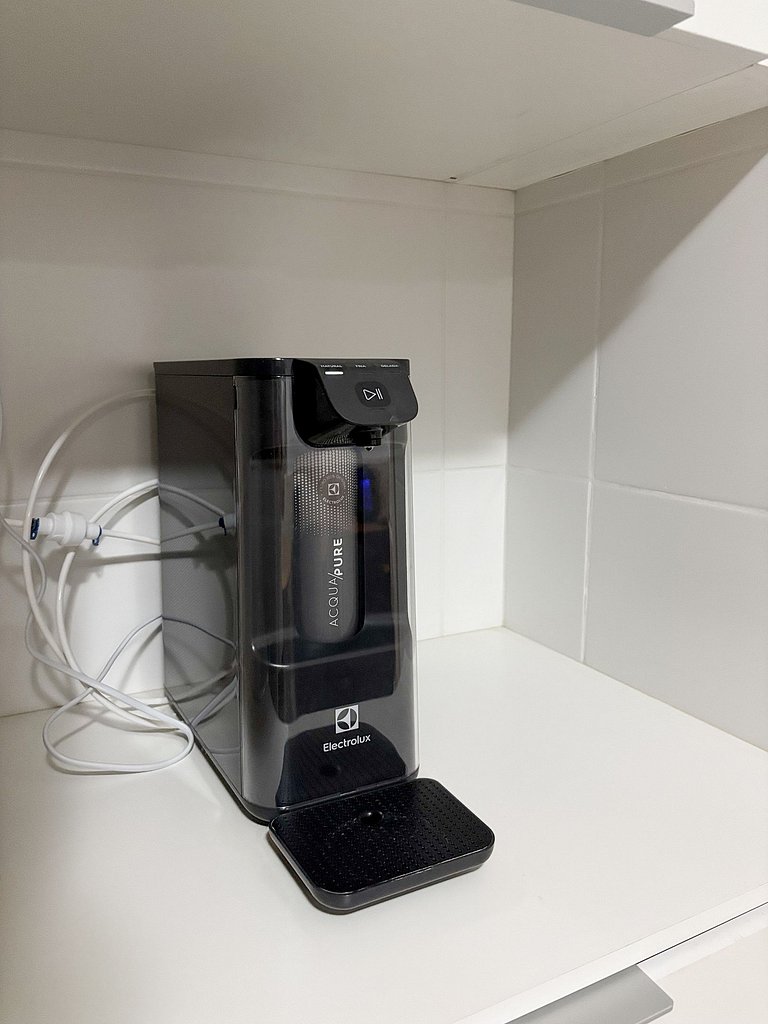 Estúdio com varanda no centro, piscina aquecida