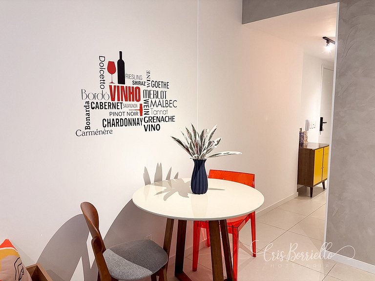 Estudio amplo com piscina aquecida e vista