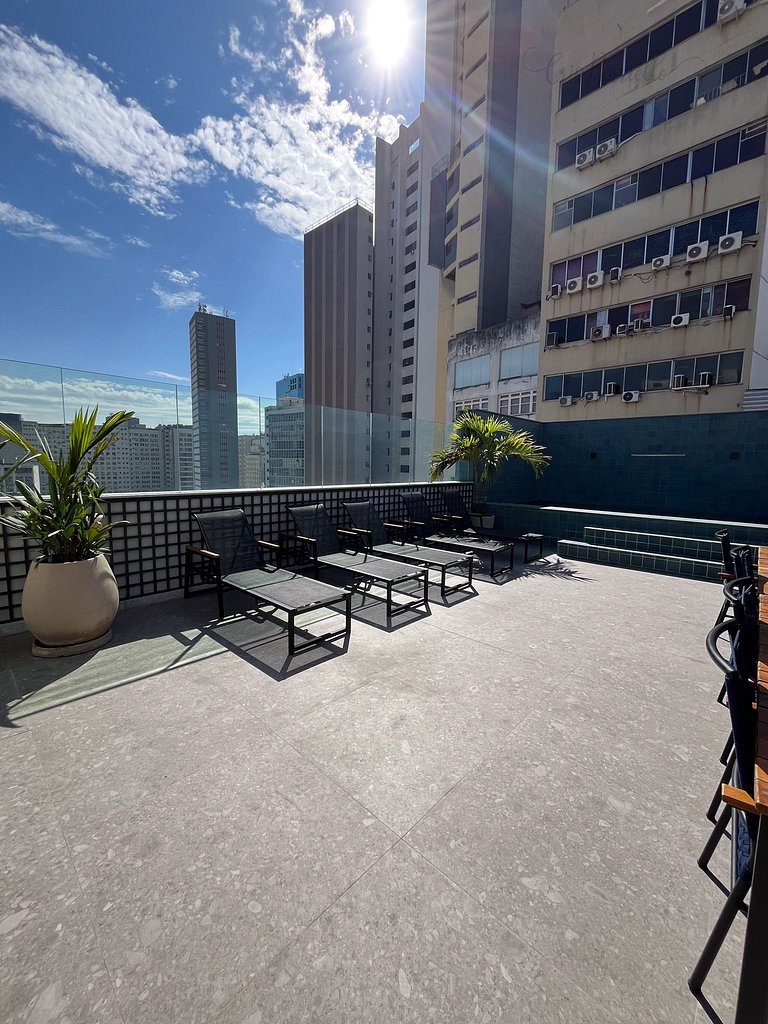 Studio perto da Colombo com piscina e vista