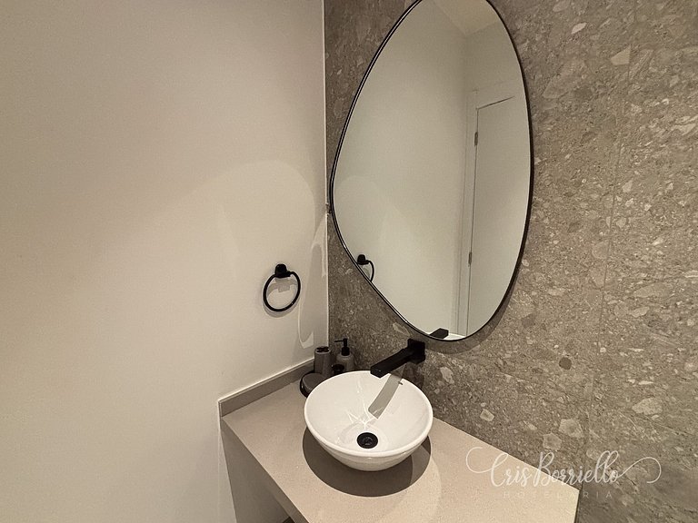 Studio perto da Colombo com piscina e vista