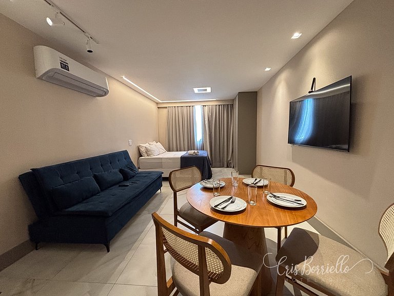 Studio perto da Colombo com piscina e vista