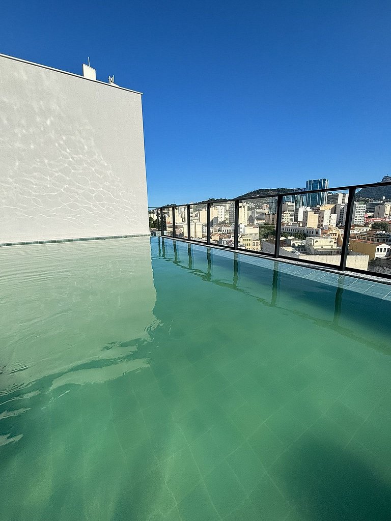Studio equipado com Piscina espaço histórico.