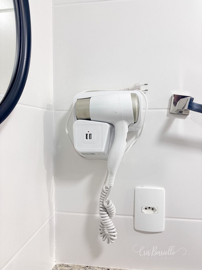 Studio compacto com piscina aquecida