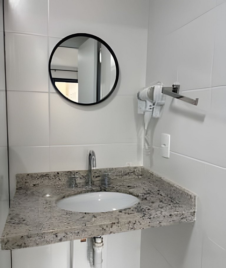 Studio compacto com piscina aquecida