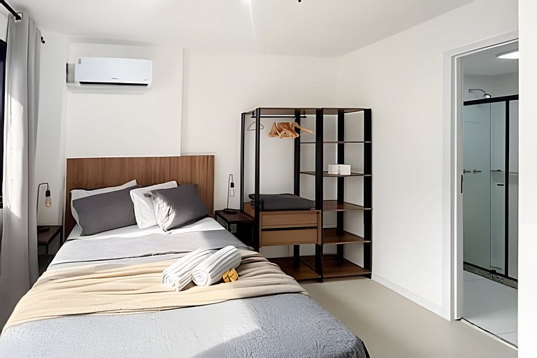 Studio compacto com piscina aquecida
