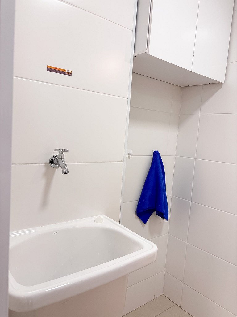 Stúdio estiloso no centro com piscina para relaxar